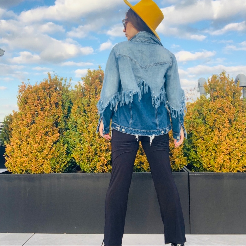 Blank NYC Fringed Distressed Two Denim Jacket One - Picture 6 of 16